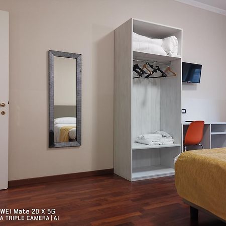 Guesthouse Central Station Group - Via Sammartini 15 米兰 外观 照片