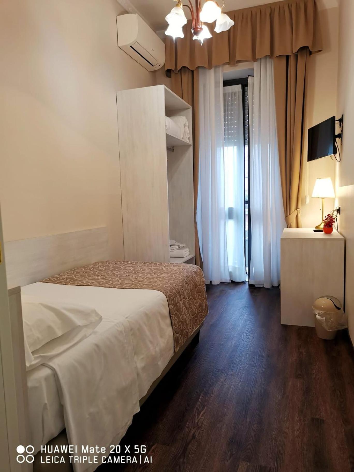 Guesthouse Central Station Group - Via Sammartini 15 米兰 外观 照片