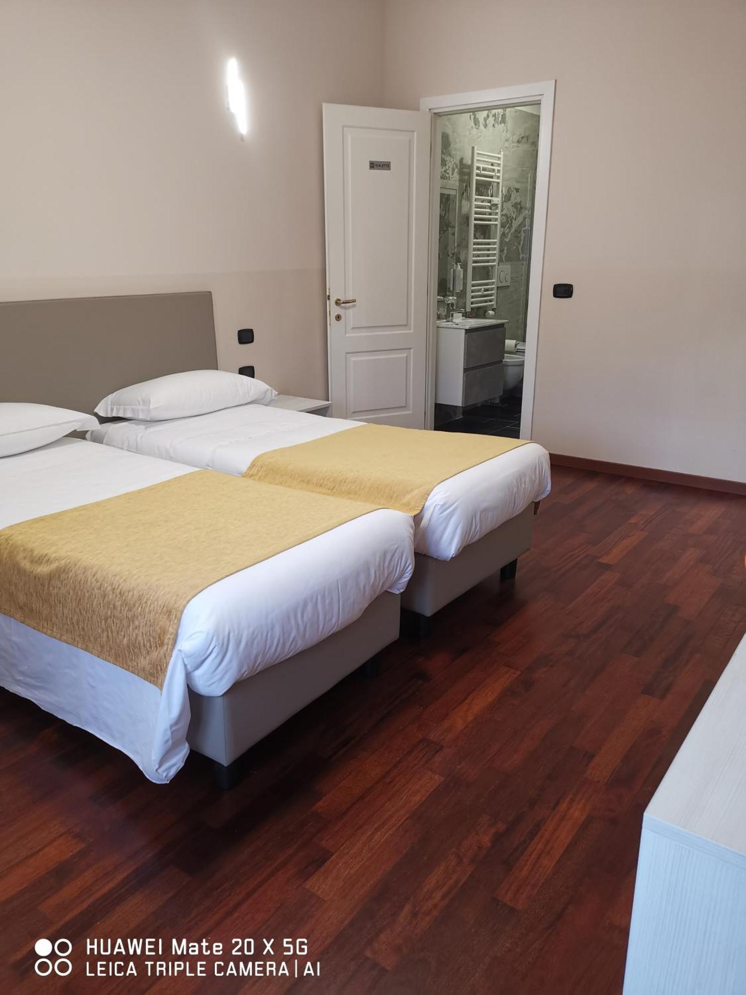 Guesthouse Central Station Group - Via Sammartini 15 米兰 外观 照片